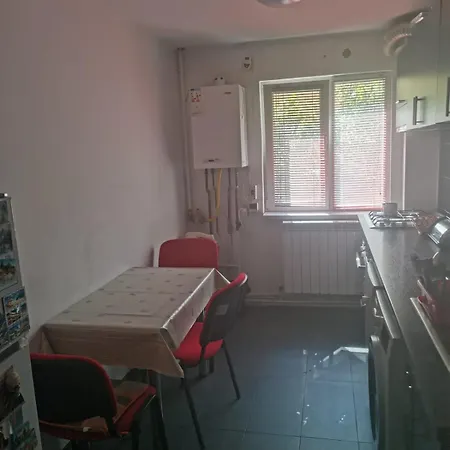 Central, Artistic, Spiritual アパート