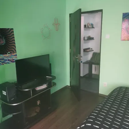 Apartment Central, Artistic, Spiritual